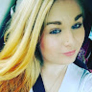 Meet your Posher, Alesha